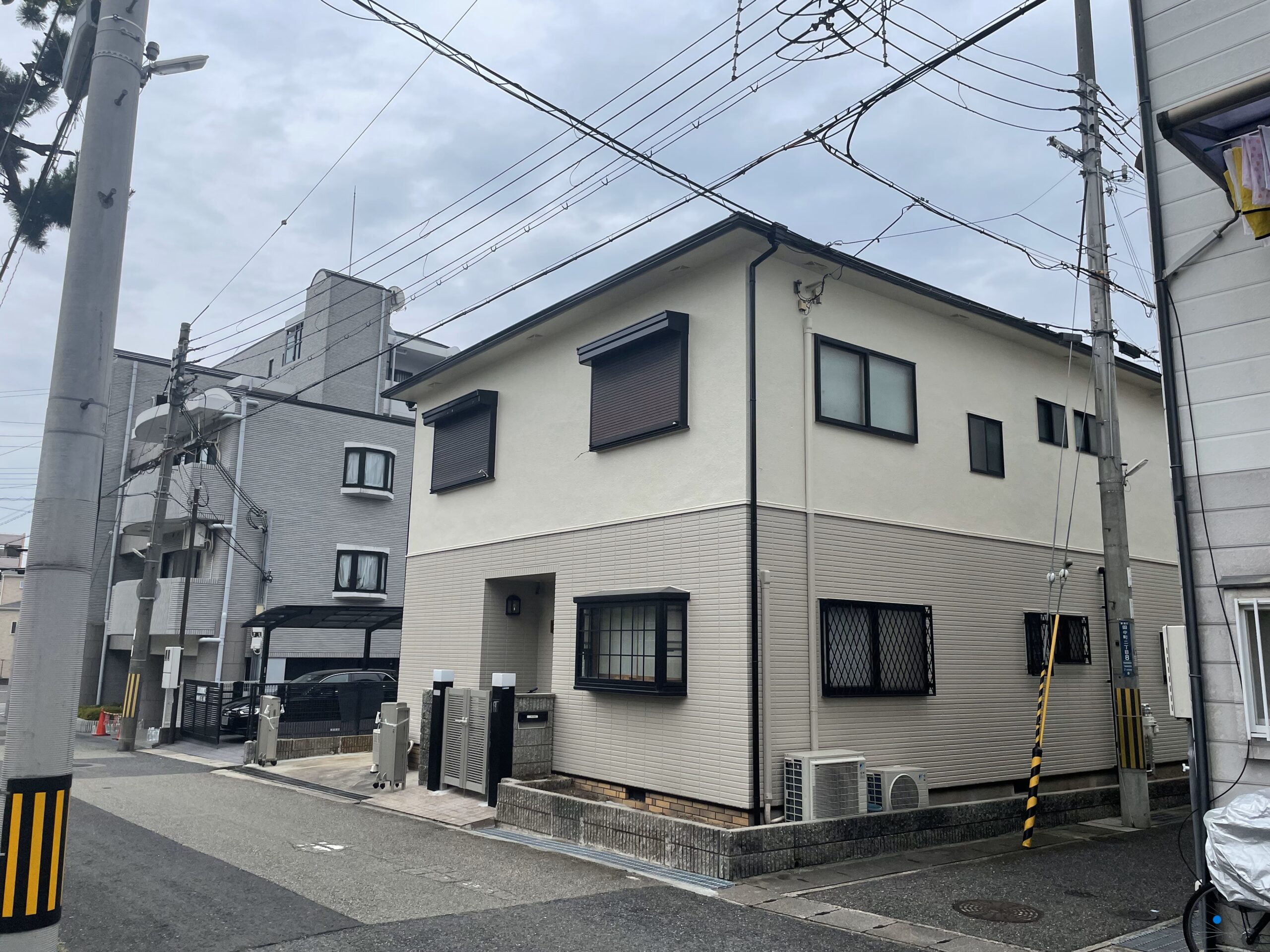 東灘区にて戸建ての外壁・屋根塗装工事を行いました。